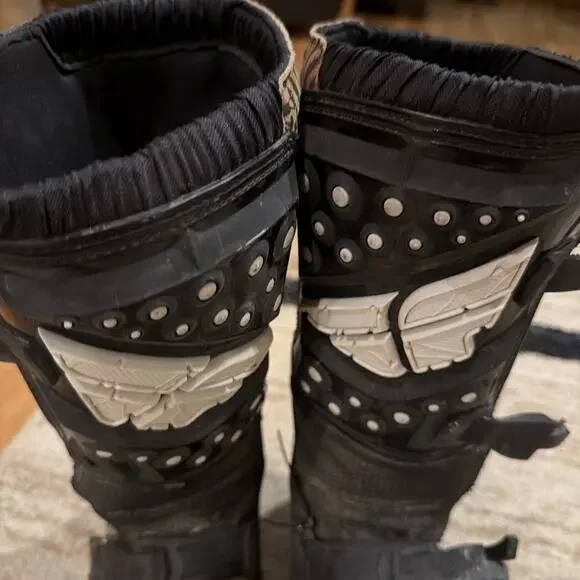 Fly Racing Maverick Unisex Youth Size 6 Black Motocross Boots